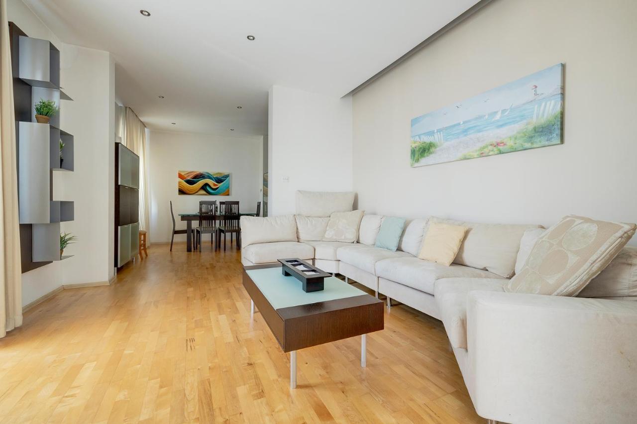Ferienwohnung Unbeatable Location Valletta And Harbour Views Sliema Exterior foto