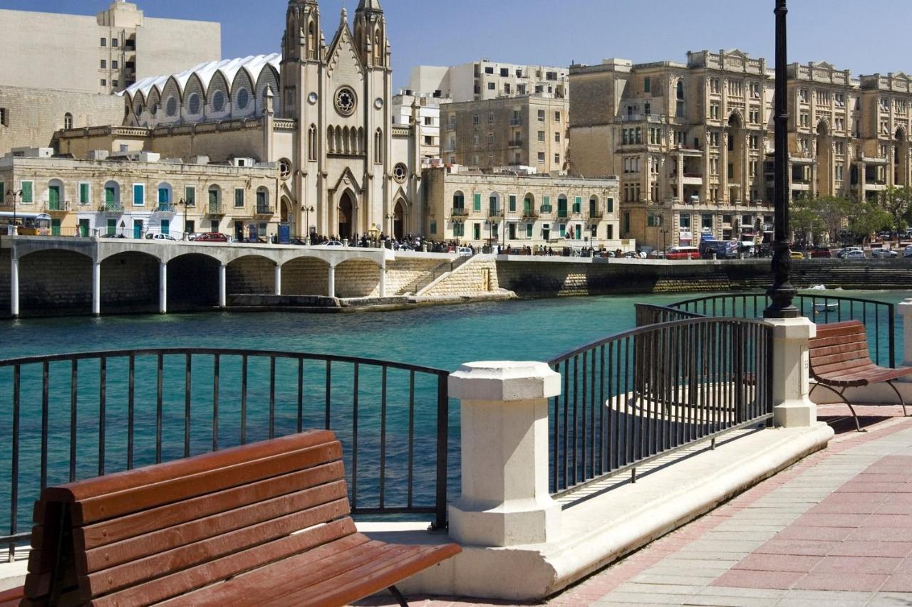 Ferienwohnung Unbeatable Location Valletta And Harbour Views Sliema Exterior foto