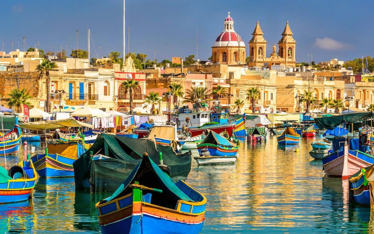 Ferienwohnung Unbeatable Location Valletta And Harbour Views Sliema Exterior foto