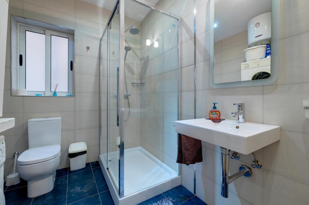Ferienwohnung Unbeatable Location Valletta And Harbour Views Sliema Exterior foto