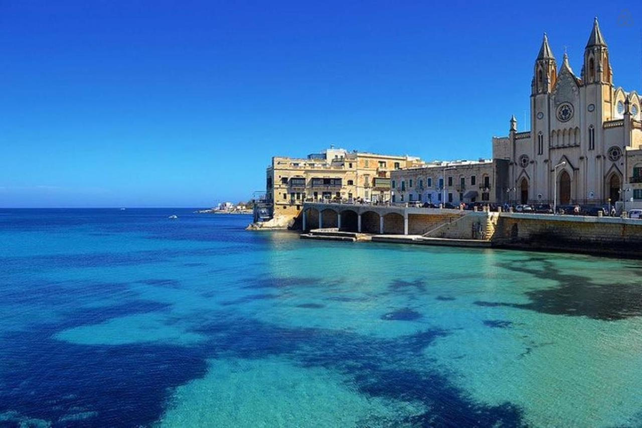 Ferienwohnung Unbeatable Location Valletta And Harbour Views Sliema Exterior foto