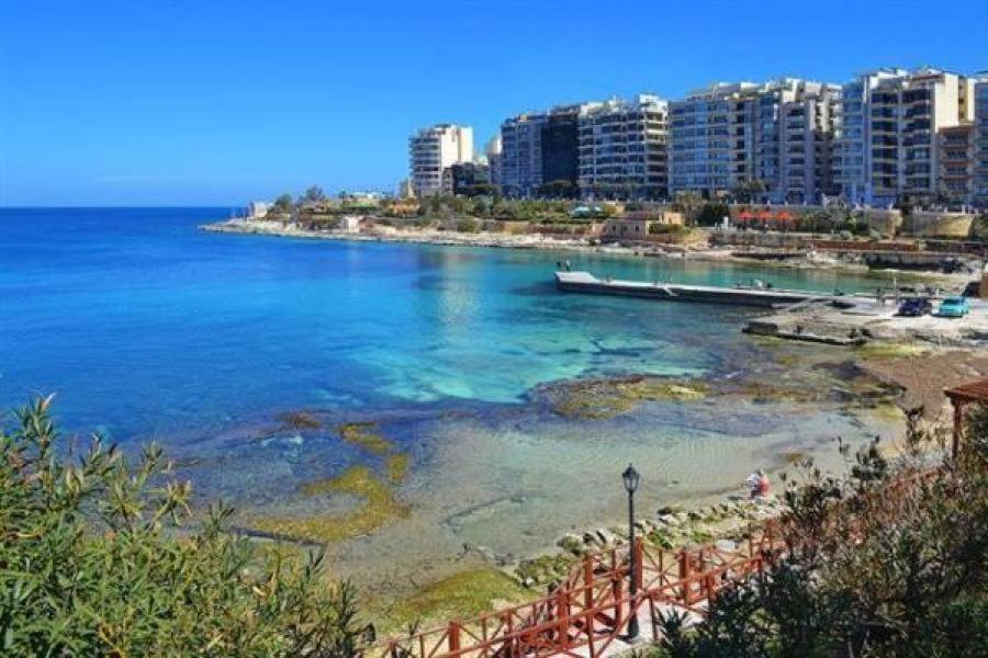 Ferienwohnung Unbeatable Location Valletta And Harbour Views Sliema Exterior foto