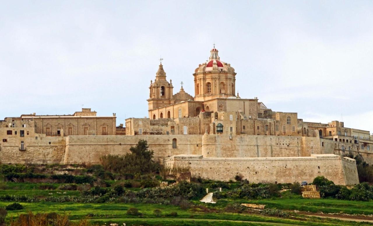 Ferienwohnung Unbeatable Location Valletta And Harbour Views Sliema Exterior foto